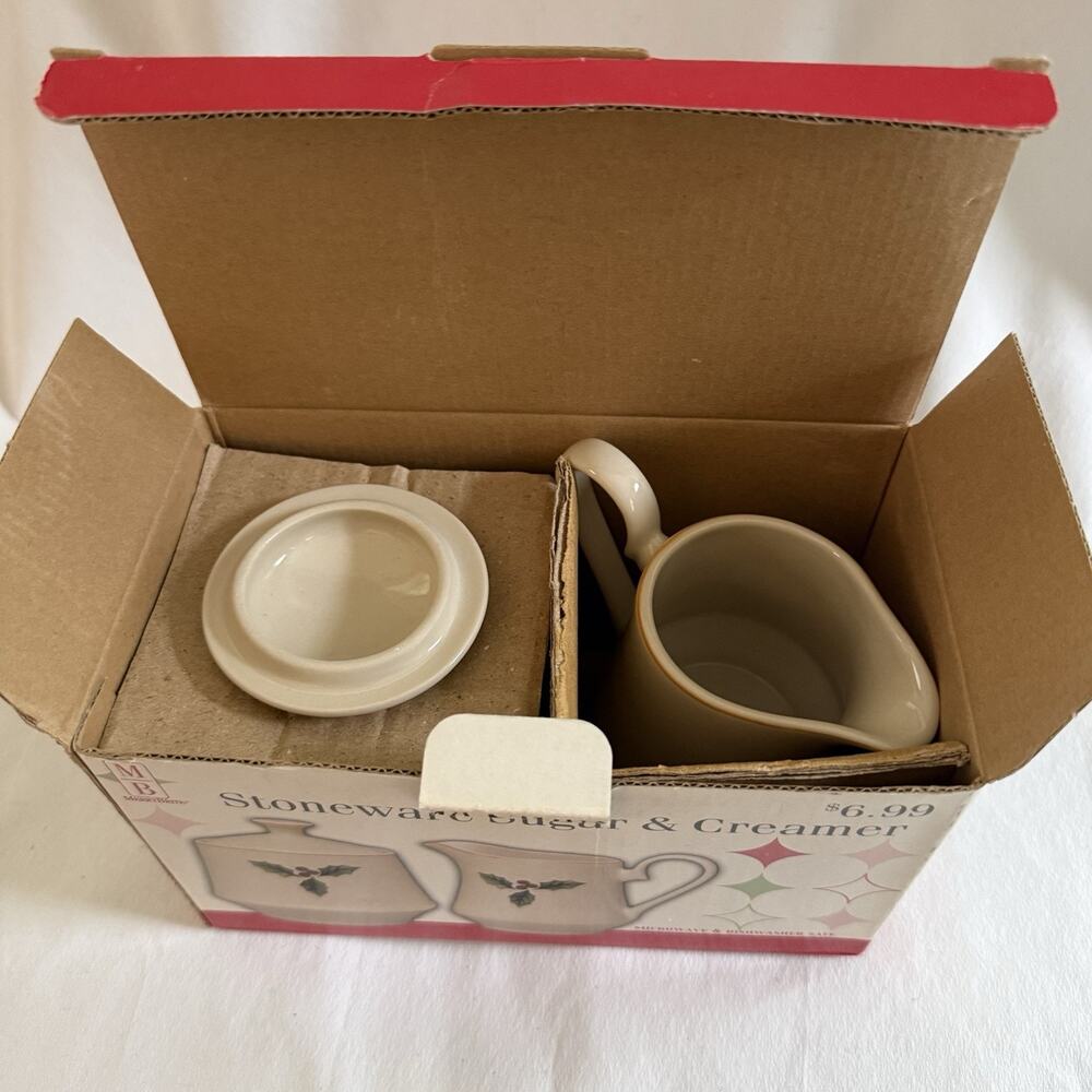 Merry Brite Dishes Stoneware Sugar & Creamer Christmas Dinnerware New - Picture 2 of 6